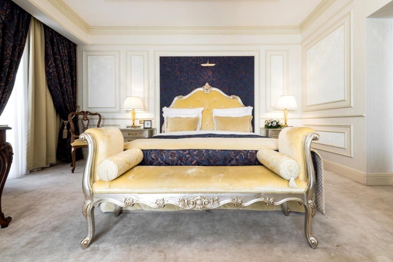 Rixos Khadisha Shymkent Hotel Luaran gambar A bedroom at the hotel