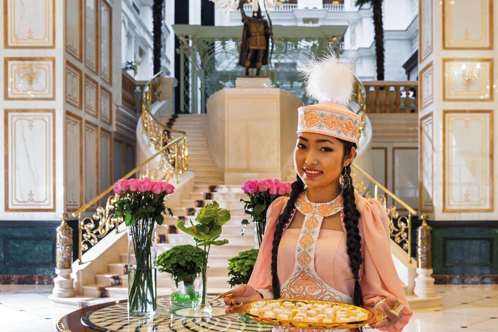 Rixos Khadisha Shymkent Hotel Luaran gambar Lobby